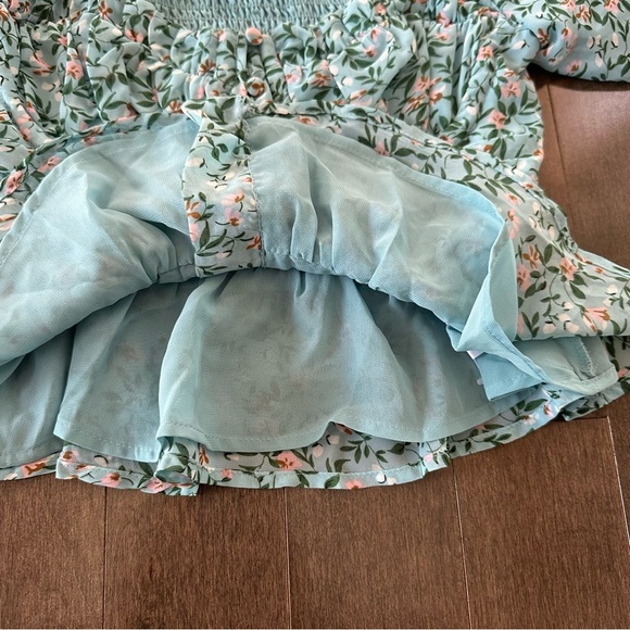 NWOT Astr The Label Clairemont Floral Milkmaid Peasant Boho Top Puff Sleeve XS - Picture 6 of 9